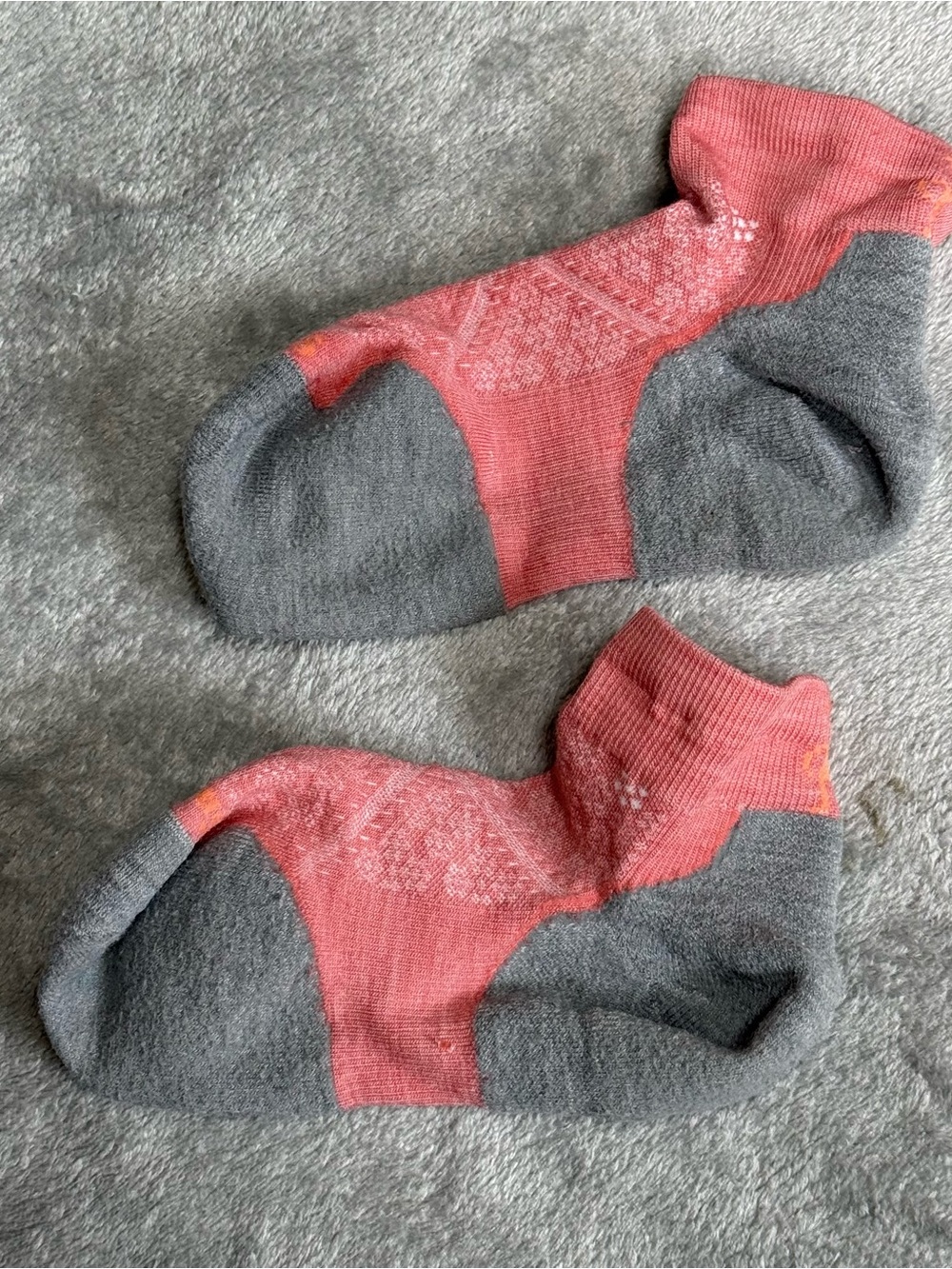 Smartwool Women’s Coral Gray Merino Wool Hiking Ankle Socks Outdoor